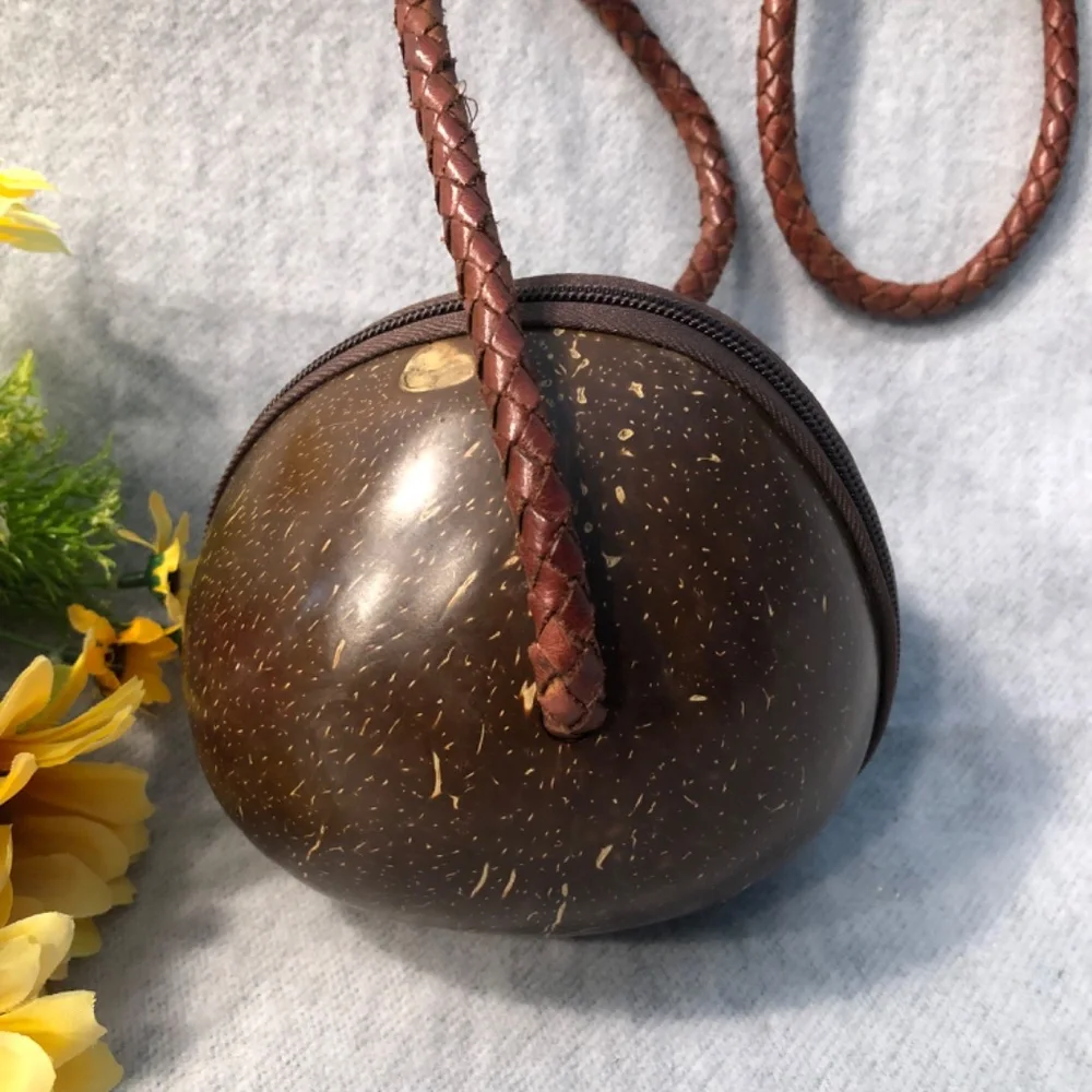 NWOT - Genuine Coconut Shell Shoulder Bag_3